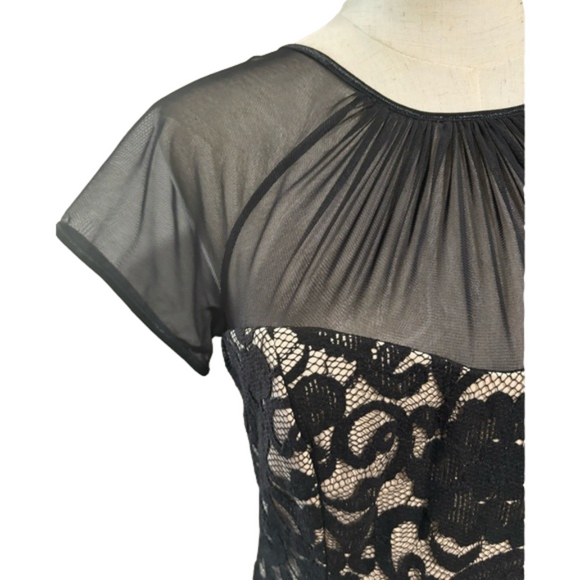 BLACK LACE DRESS MAGGY LONDON LINED BODYCON KNEE LENGTH COCKTAIL EUC 8 - Picture 7 of 10